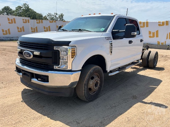 2019 FORD F-350XL SINGLE AXLE CAB & CHASSIS VIN: 1FD8W3H69KEC44596