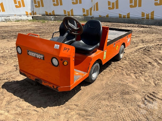 2019 TAYLOR-DUNN B5-440-48EE BIG FOOT FLATBED CART SN: 212592
