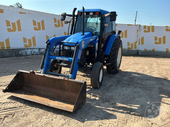 NEW HOLLAND TS110 TRACTOR W/LOADER SN: 1G4136B