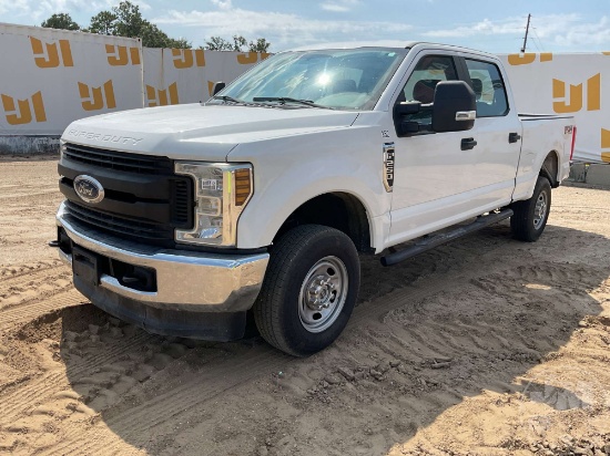 2019 FORD F-250 XL CREW CAB 4X4 PICKUP VIN: 1FT7W2B68KED07352