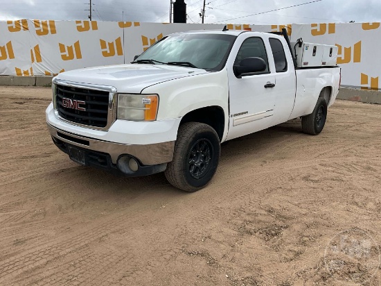 2007 GMC SIERRA 2500 EXTENDED CAB 4X2 PICKUP VIN: 1GTHC29K17E546099