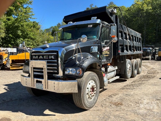 2010 MACK GU713 TRI-AXLE DUMP TRUCK VIN: 1M2AX04C7AM008641