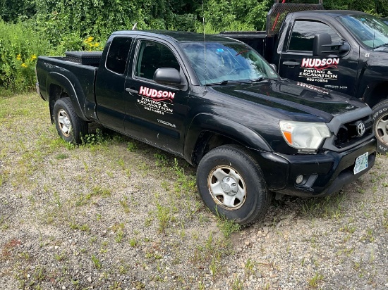TOYOTA TACOMA EXTENDED CAB 4X4 PICKUP