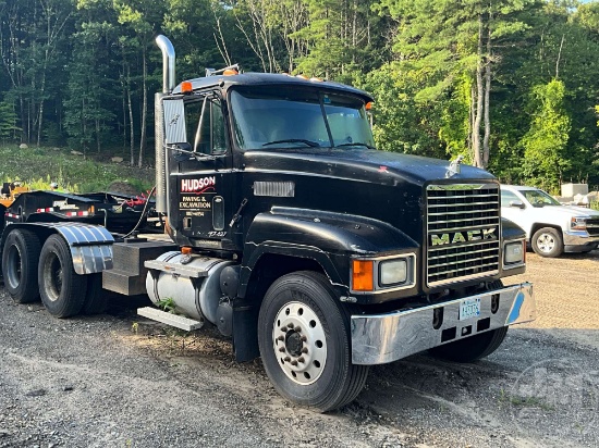 1996 MACK CH TANDEM AXLE DAY CAB TRUCK TRACTOR VIN: 1M1AA18Y3TW059479