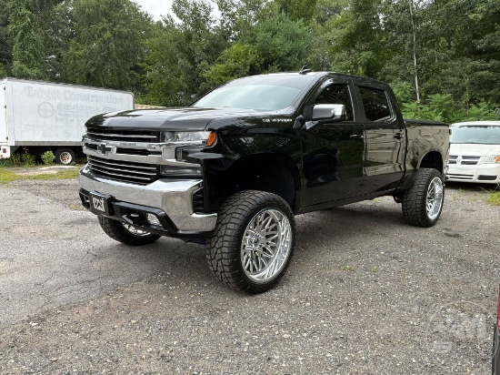 2021 CHEVROLET SILVERADO LT CREW CAB 4X4 PICKUP VIN: 1GCUYDED8MZ271998