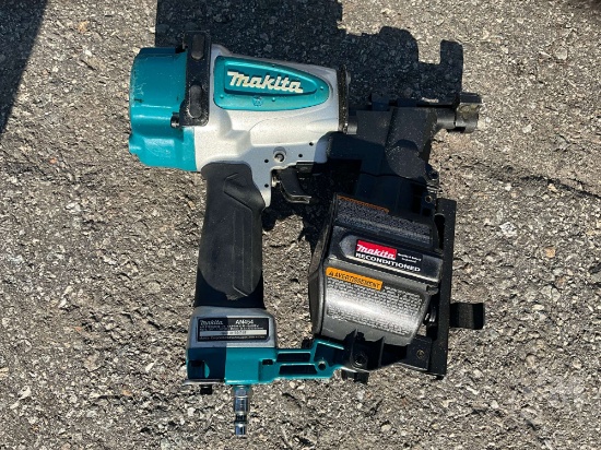 Makita An454 1-3/4" Roofing Coil Nailer