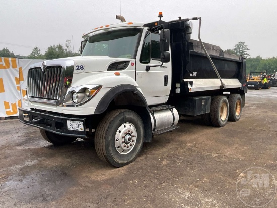 2008 INTERNATIONAL 7600 WORKSTAR TANDEM AXLE DUMP TRUCK VIN: 1HTWYAHT18J543079