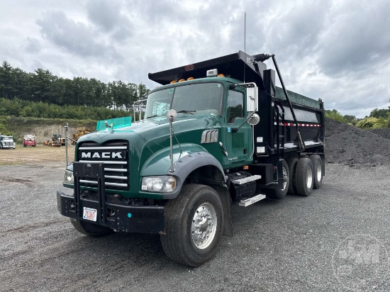 2007 MACK CTP (GRANITE) TRI-AXLE DUMP TRUCK VIN: 1M2AT04C37M005983
