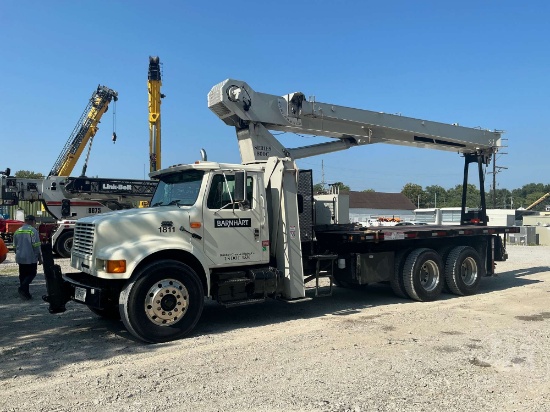 2002 NATIONAL 800C 21 TON BOOM SN: 33979 MOUNTED ON 2002 INTERNATIONAL F-4900 STRAIGHT BOOM TRUCK VI