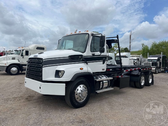 2014 FREIGHTLINER 114SD TANDEM AXLE ROLLBACK TRUCK VIN: 1FVHG3CY9EHFS6161
