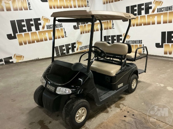 EZ GO RXV SN: 5071161 4-SEATER GOLF CART