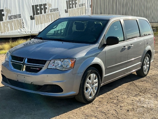2016 DODGE GRAND CARAVAN VIN: 2C4RDGBG9GR335899 FWD