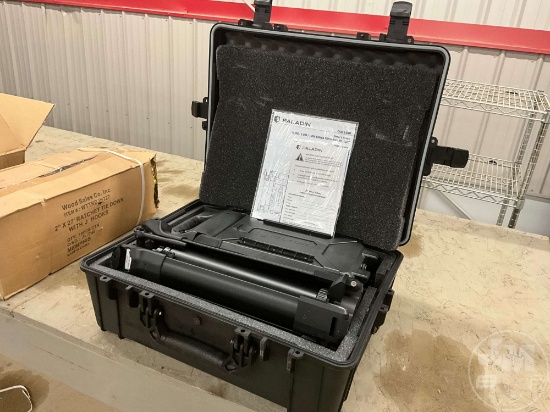 Unused Paladin Clu10k 10000 Lumen Tripod Stand Light