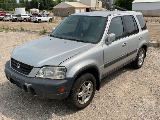 1998 HONDA CR-V VIN: JHLRD1764WC042113 AWD