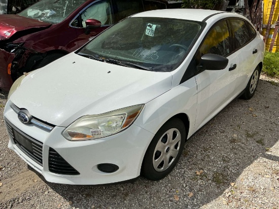 2014 FORD FOCUS SEDAN VIN: 1FADP3E24EL150844
