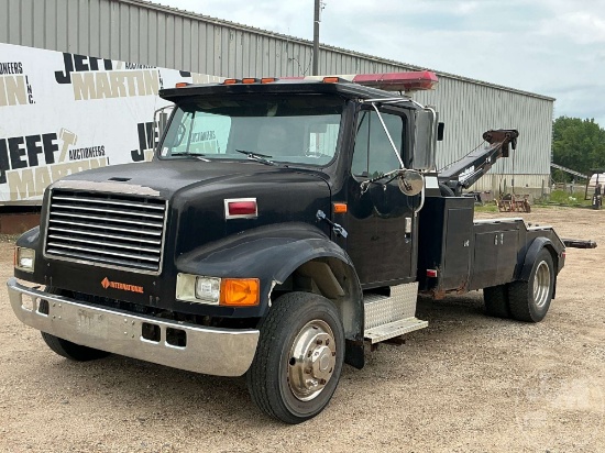 1991 INTERNATIONAL 4700 LOW PROFILE SINGLE AXLE WRECKER VIN: 1HTSLNMM7MH388154