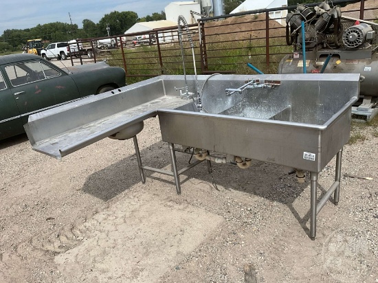 STAINLESS 3 BASIN SINK, 86”......X68”......, 44”...... TO TOP OF BACKSPLASH