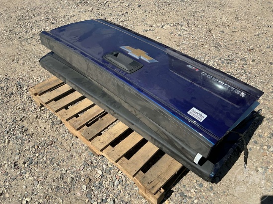(3) Gm Tail Gates