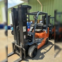 2015 TOYOTA 8FGCU30 6000 CUSHION TIRE FORKLIFT SN: 63948