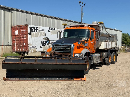 2014 MACK GU (GRANITE) TANDEM AXLE DUMP TRUCK VIN: 1M2AX09C3EM020624