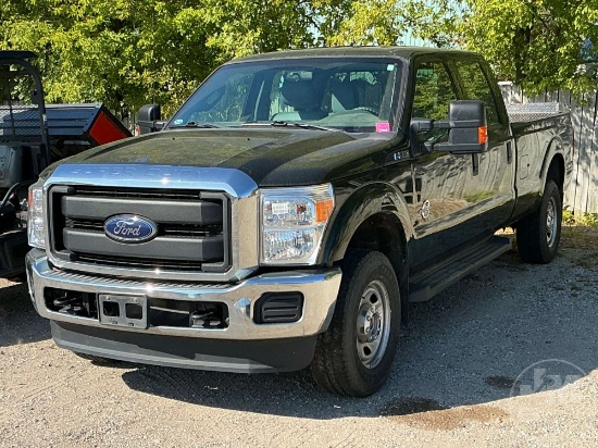 2015 FORD F-350 XL CREW CAB 4X4 PICKUP VIN: 1FT8W3BT7FED09373