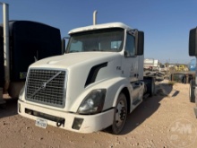 2011 VOLVO SINGLE AXLE DAY CAB TRUCK TRACTOR