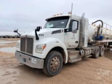 2019 KENWORTH T880 TANDEM AXLE TRUCK TRACTOR VIN: 1XKZDP9X3KJ211053