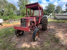 INTERNATIONAL 674 SN: 2430023J103573 TRACTOR
