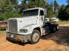 FREIGHTLINER TANDEM AXLE DAY CAB TRUCK TRACTOR