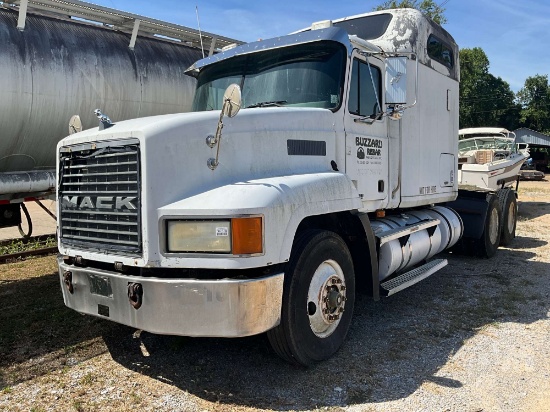 2000 Mack Ch613 Tandem Axle Truck Tractor Vin: 1m1aa18y4yw127487
