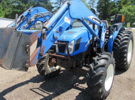 New Holland TN75A Tractor W/32LC Loader