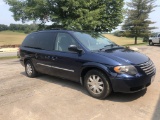 2006 Chrysler Town & Country Van