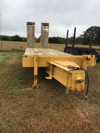 Equipment trailer