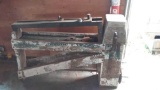 Fisher blade hammering anvil