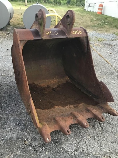 42" Excavator Bucket