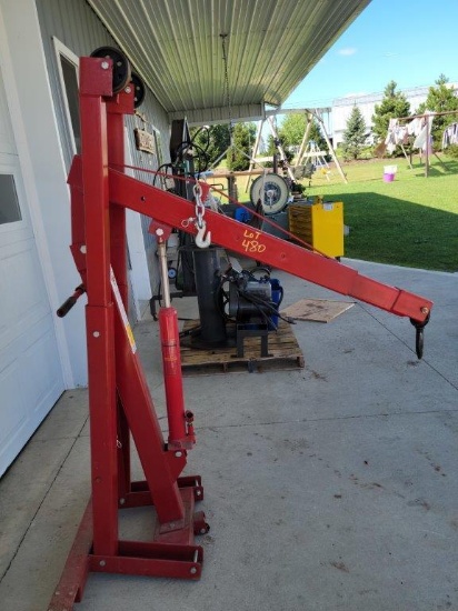 Hydraulic Hoist