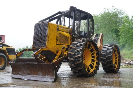 John Deere 440D Cable Skidder