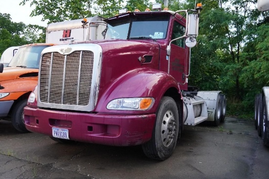 2012 Peterbilt Semi Truck