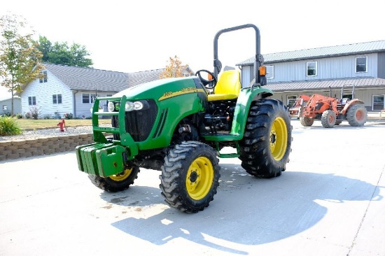 2011 John Deere 4320 Tractor