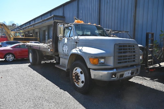 1995 Ford F800 Flatbed Truck