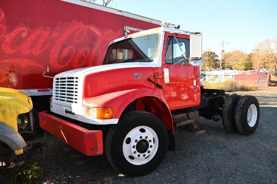 2001 International 4700 Truck
