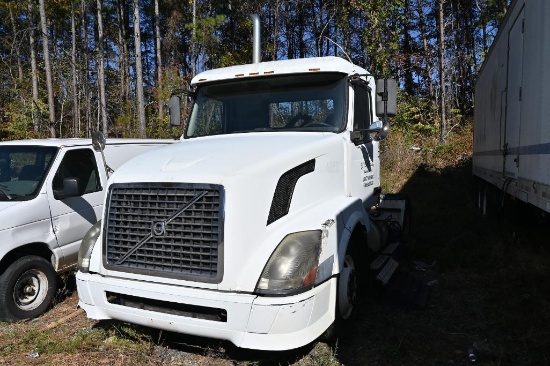 2006 Volvo VNL Truck
