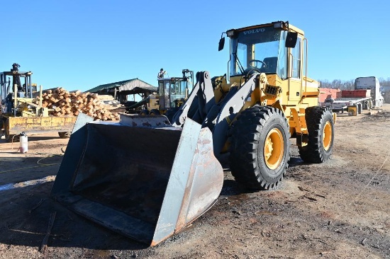 2000 Volvo L70D Wheel Loader