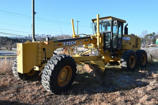 2003 John Deere 772CH Series II Motor Grader