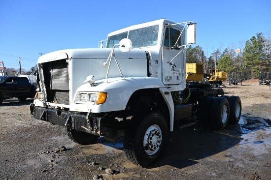 1993 Freightliner Military Truck