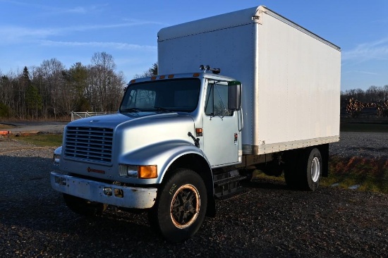 1990 International 4900 Box Truck
