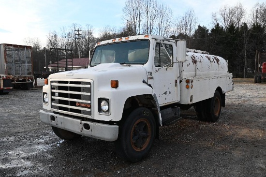 1988 International S1600 Fuel Truck