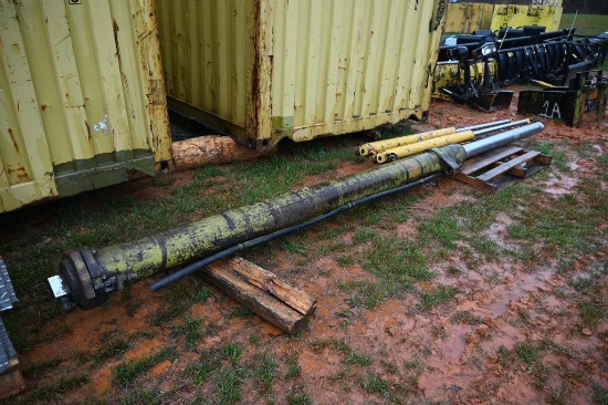 3 Hydraulic Cylinders*