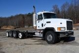 2001 Mack CL713 Truck