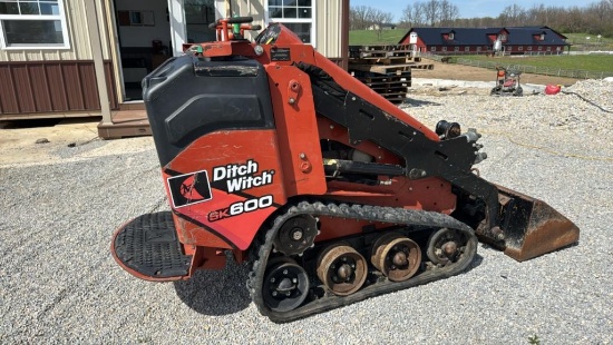 2017 Ditch Witch SK600 Mini Skid Steer